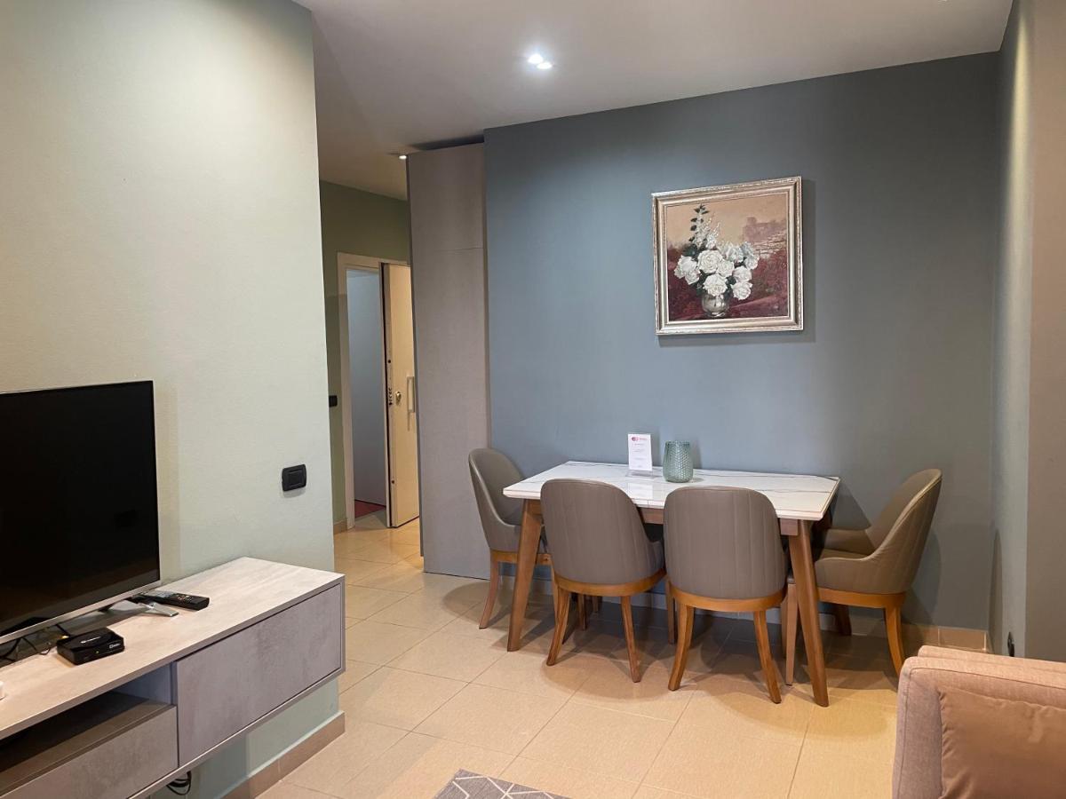 Tirana Lux Apartments エクステリア 写真