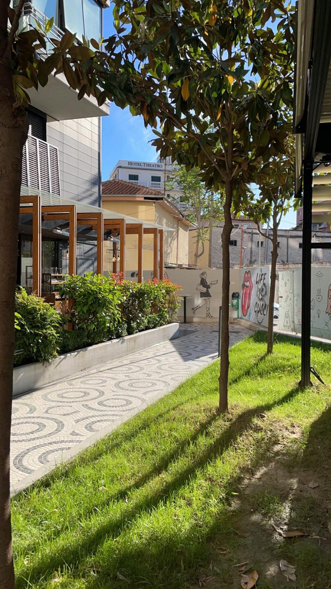 Tirana Lux Apartments エクステリア 写真
