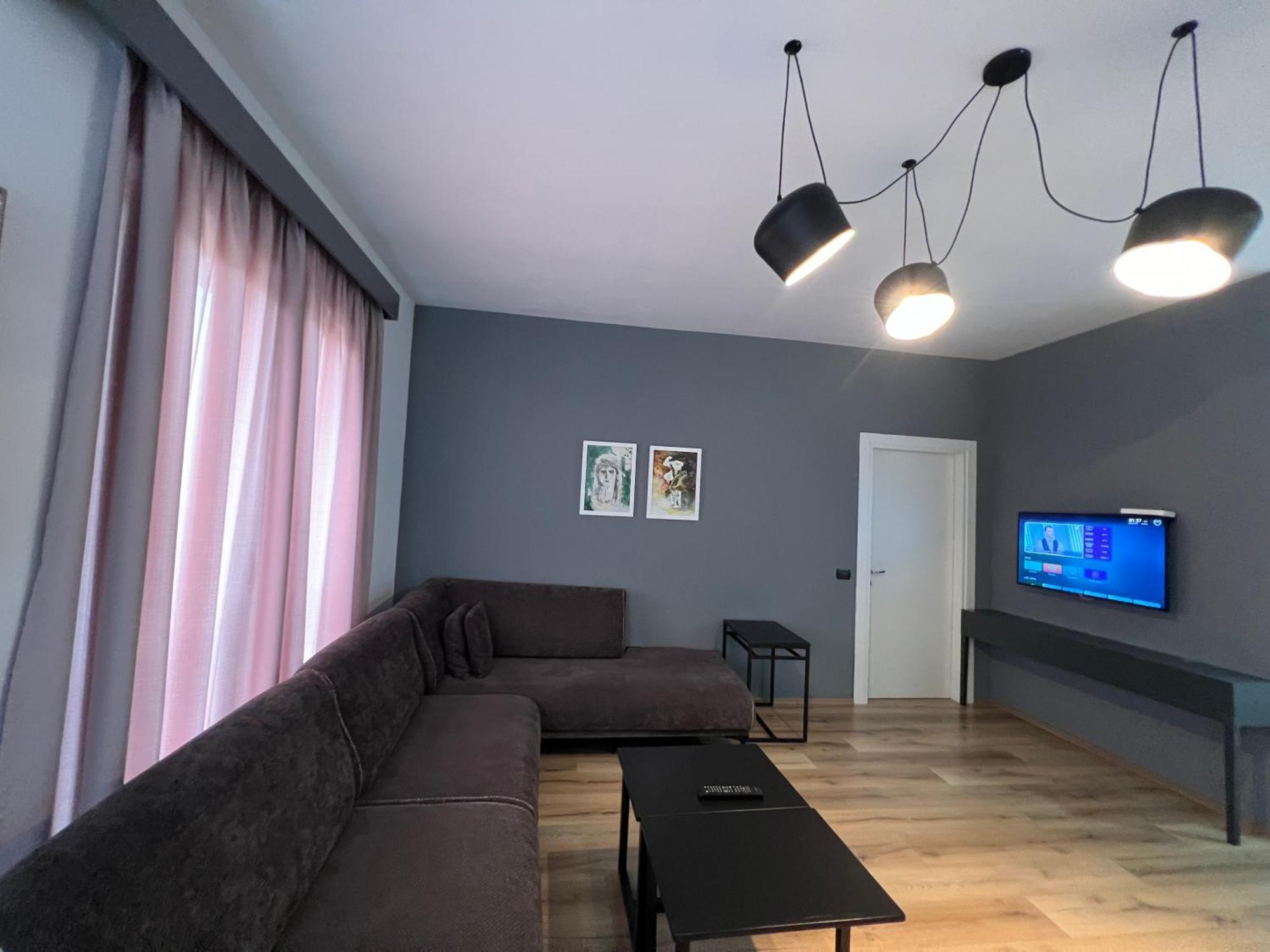 Tirana Lux Apartments エクステリア 写真