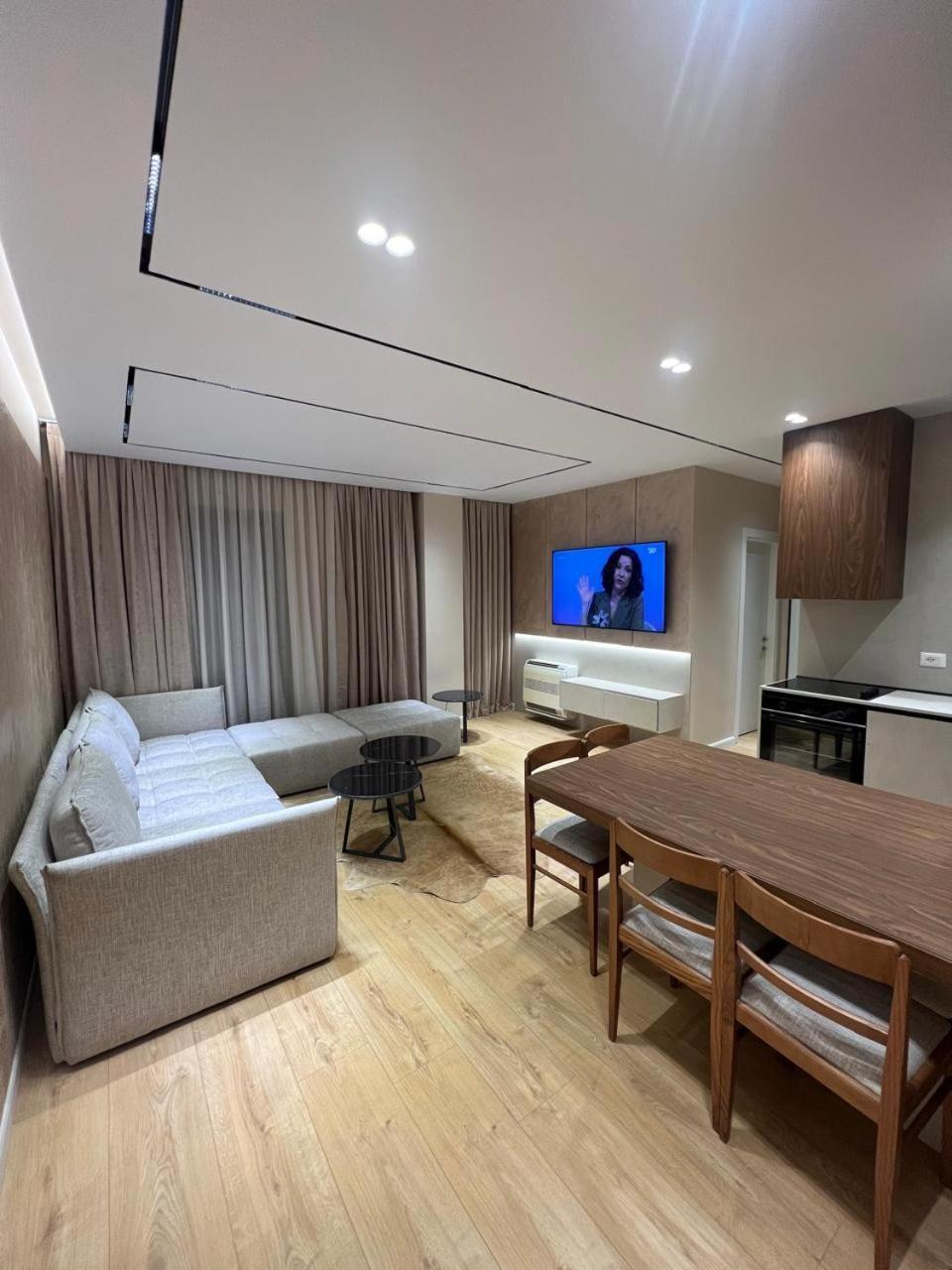 Tirana Lux Apartments エクステリア 写真