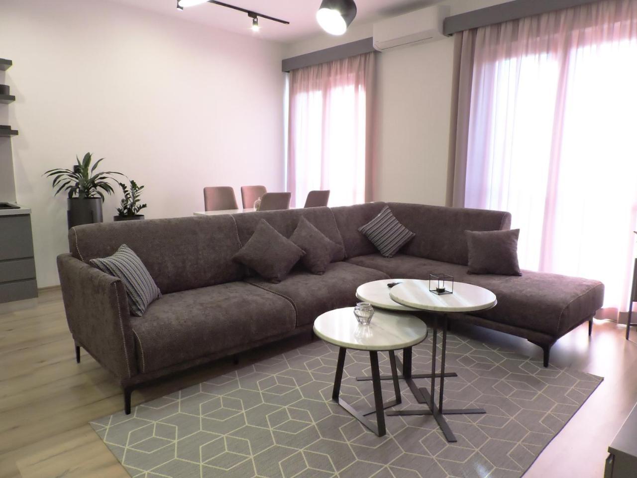 Tirana Lux Apartments エクステリア 写真
